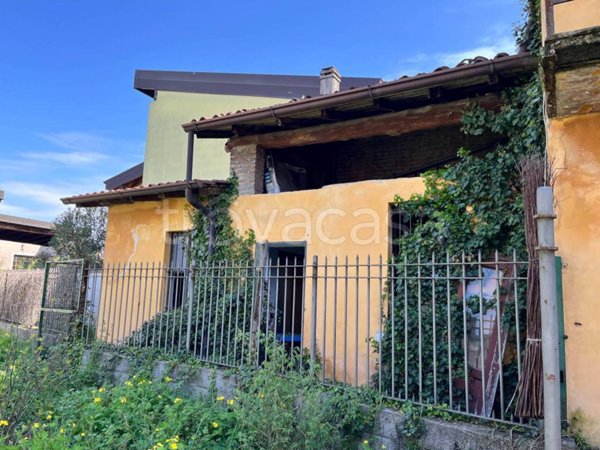 casa indipendente in vendita a Fontanella