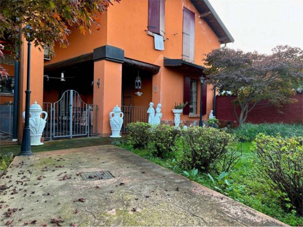 casa indipendente in vendita a Fontanella