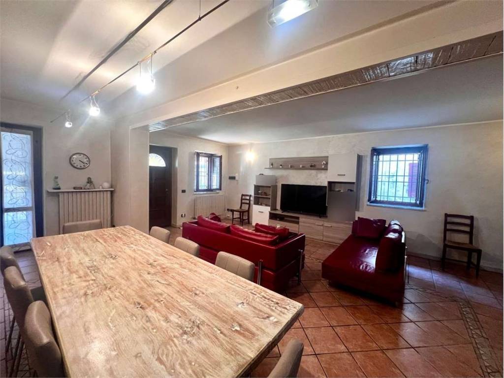 casa indipendente in vendita a Fontanella