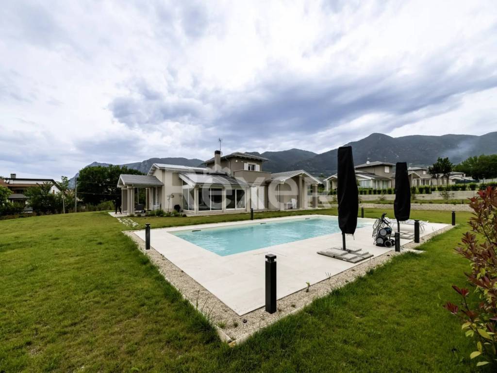 casa indipendente in vendita a Fontanella