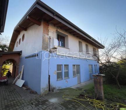 casa indipendente in vendita a Fontanella