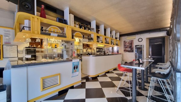 locale commerciale in vendita a Fontanella