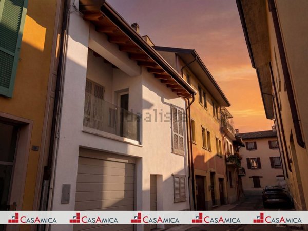 casa indipendente in vendita a Fontanella