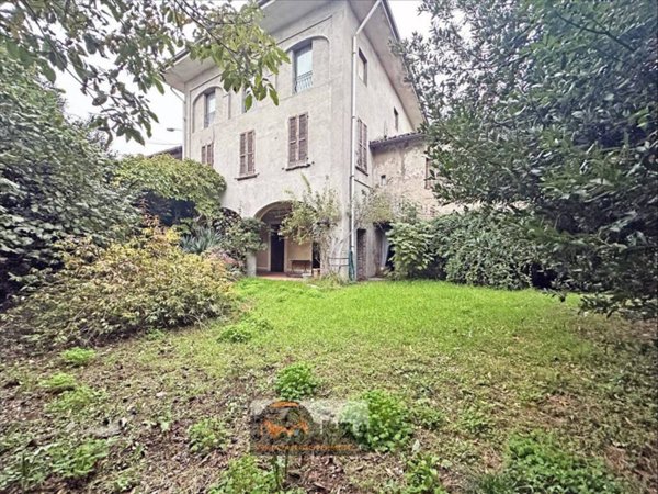casa indipendente in vendita a Fontanella