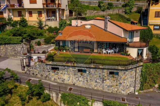 casa indipendente in vendita a Fonteno