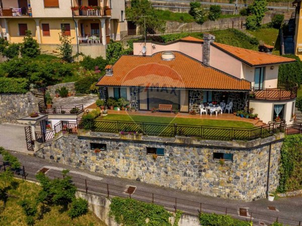 casa indipendente in vendita a Fonteno