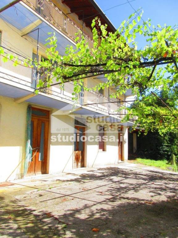 casa indipendente in vendita a Fonteno