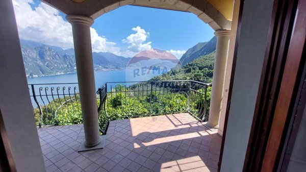 casa indipendente in vendita a Fonteno