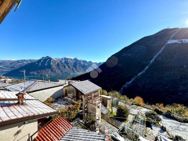 casa indipendente in vendita a Fonteno