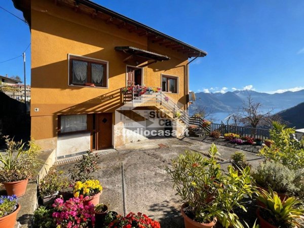 casa indipendente in vendita a Fonteno