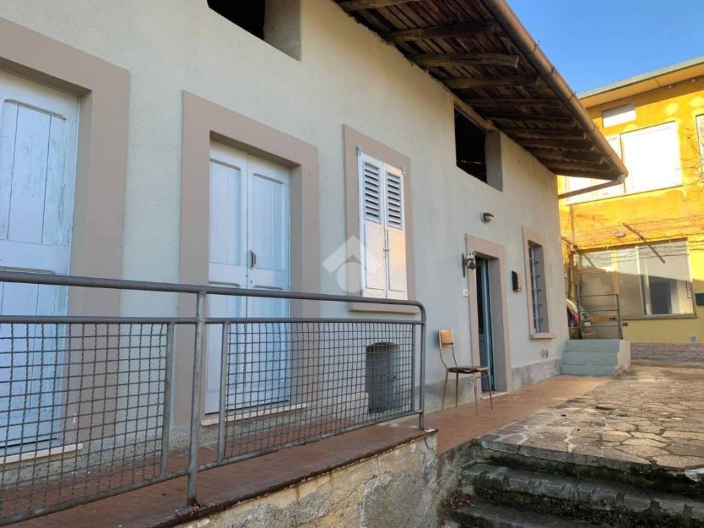 appartamento in vendita a Foresto Sparso