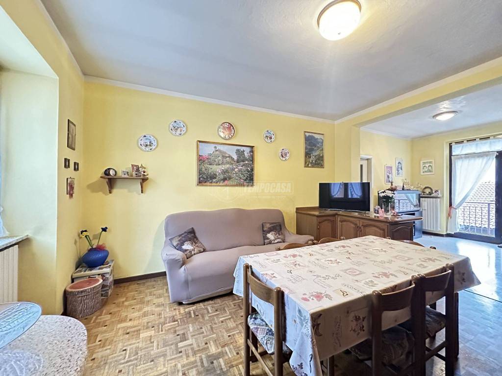 casa indipendente in vendita a Foresto Sparso in zona Chiesa