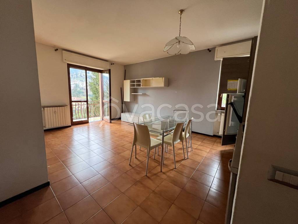 appartamento in vendita a Foresto Sparso in zona Chiesa