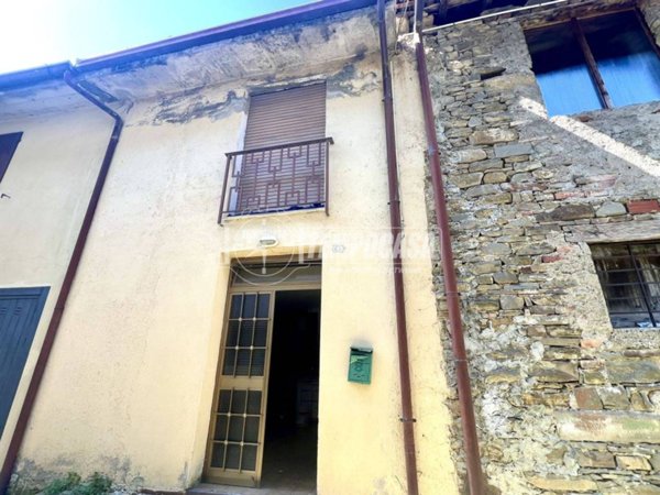 casa indipendente in vendita a Foresto Sparso