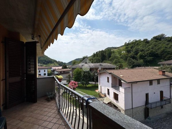 appartamento in vendita a Foresto Sparso in zona Chiesa