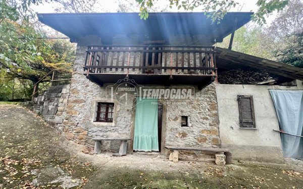 casa indipendente in vendita a Foresto Sparso