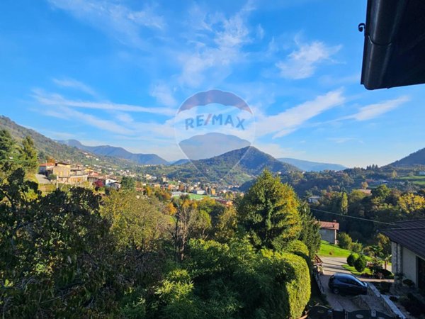 appartamento in vendita a Foresto Sparso in zona Chiesa