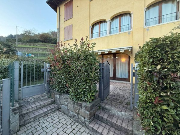 appartamento in vendita a Foresto Sparso in zona Chiesa