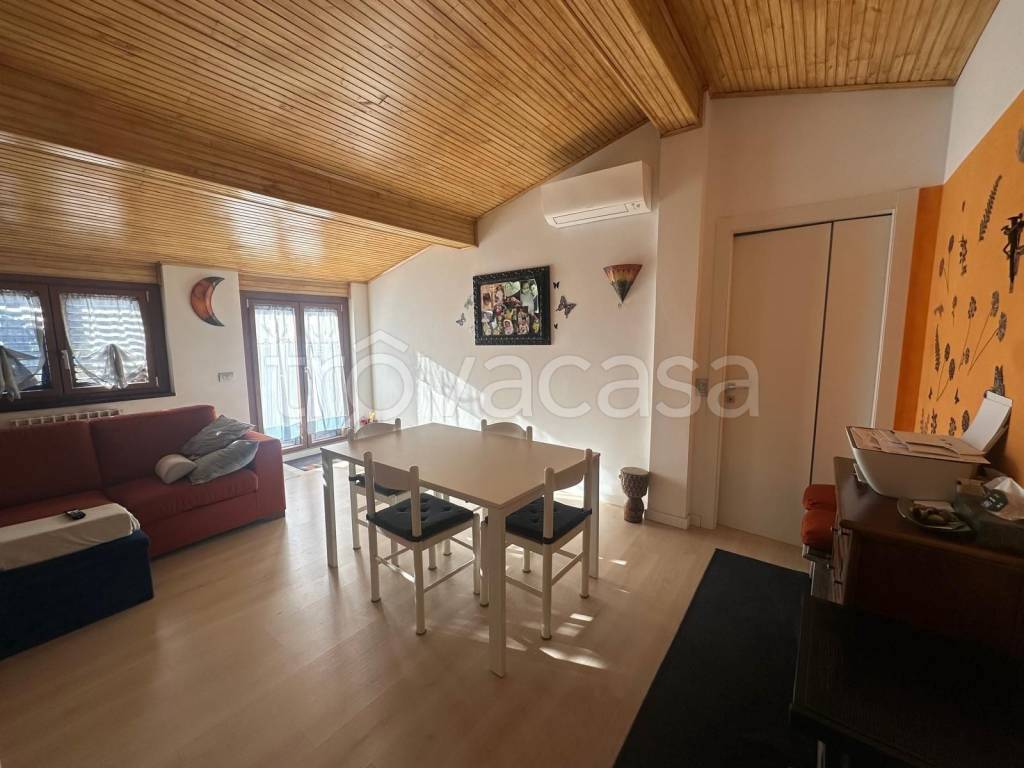 appartamento in vendita a Foresto Sparso in zona Chiesa