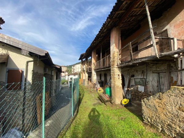 casa indipendente in vendita a Foresto Sparso in zona Chiesa