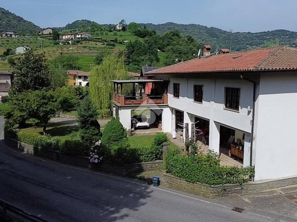 casa indipendente in vendita a Foresto Sparso in zona Chiesa
