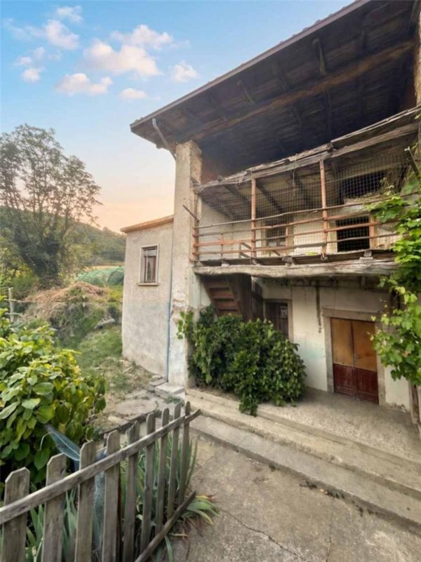 casa indipendente in vendita a Foresto Sparso in zona Chiesa