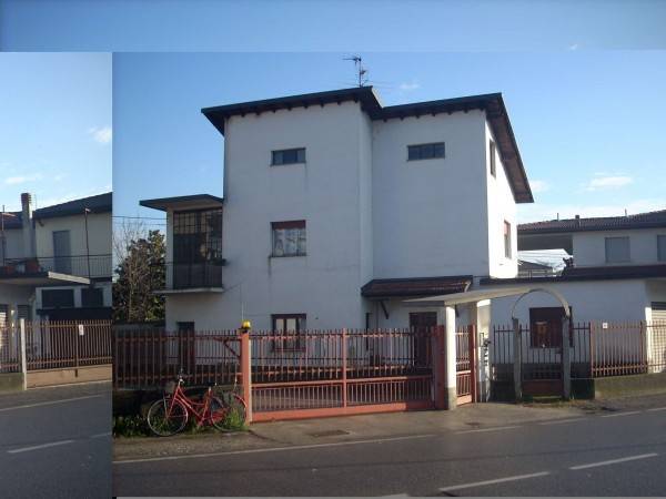 casa indipendente in vendita a Fornovo San Giovanni