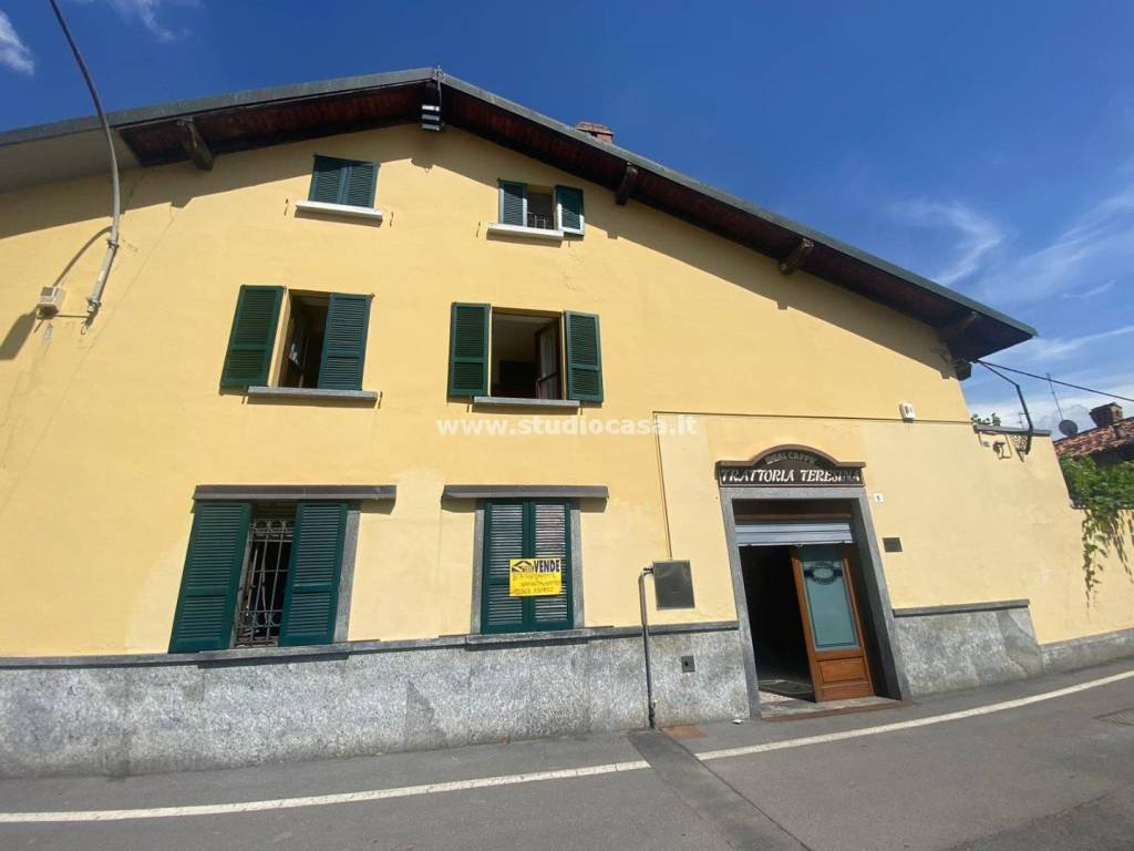 negozio in vendita a Fornovo San Giovanni
