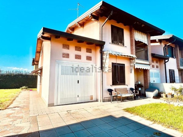 casa indipendente in vendita a Fornovo San Giovanni