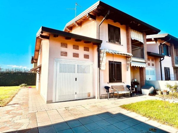 casa indipendente in vendita a Fornovo San Giovanni