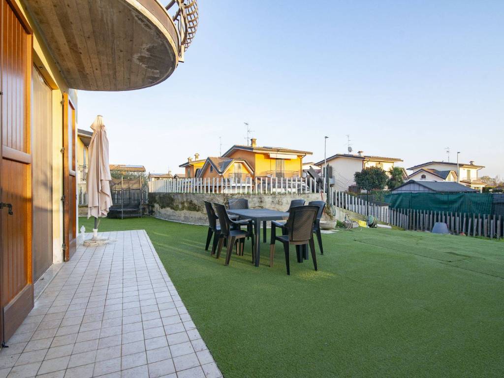 casa indipendente in vendita a Fornovo San Giovanni