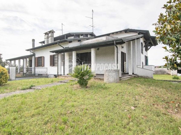 casa indipendente in vendita a Fornovo San Giovanni
