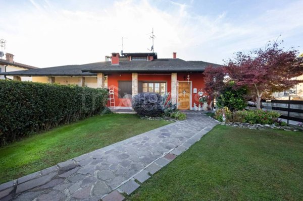 casa indipendente in vendita a Fornovo San Giovanni