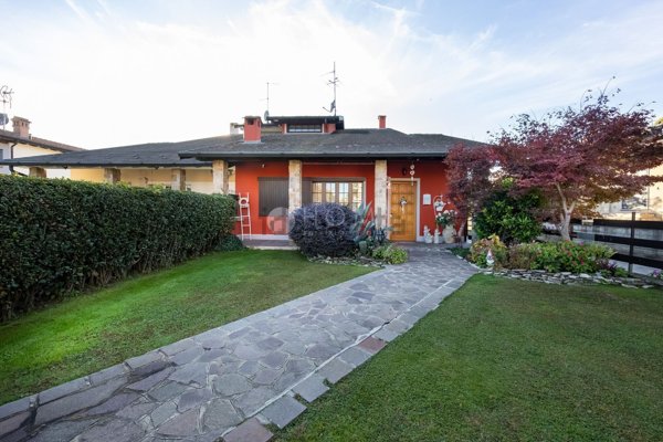 casa indipendente in vendita a Fornovo San Giovanni
