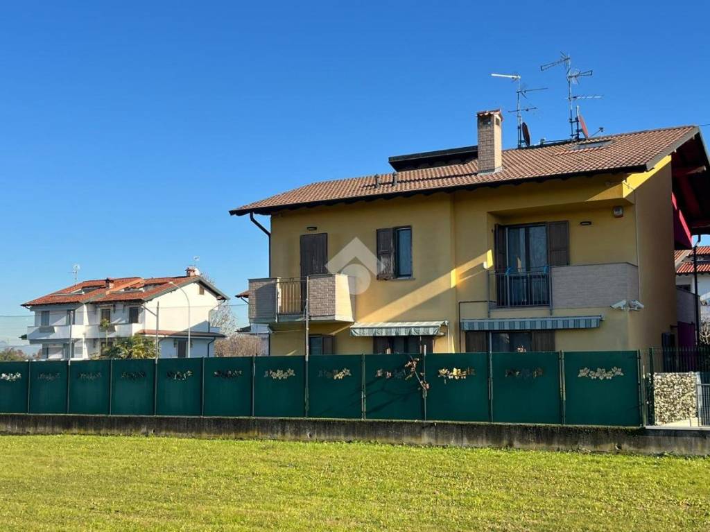 casa indipendente in vendita a Fornovo San Giovanni