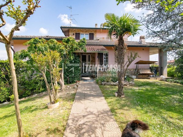 casa indipendente in vendita a Fornovo San Giovanni