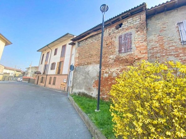 casa indipendente in vendita a Fornovo San Giovanni