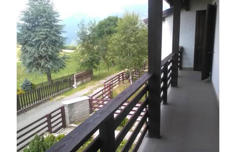 casa indipendente in vendita a Fuipiano Valle Imagna