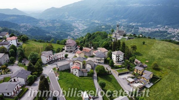 appartamento in vendita a Fuipiano Valle Imagna