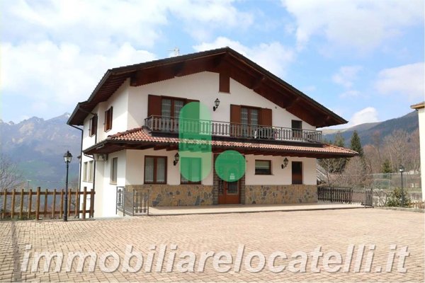 casa indipendente in vendita a Fuipiano Valle Imagna