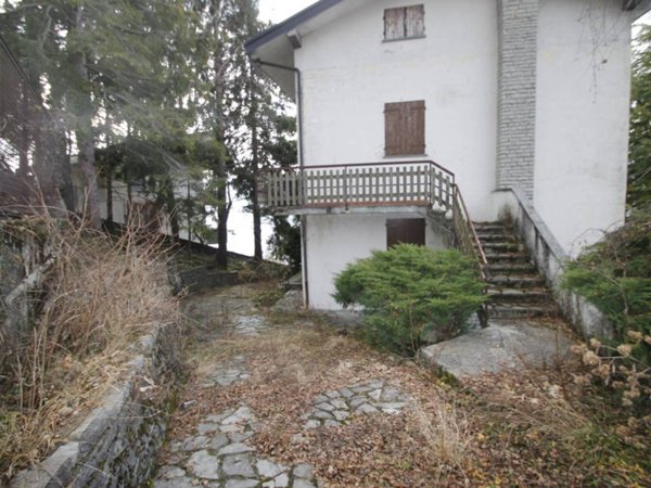 casa indipendente in vendita a Fuipiano Valle Imagna