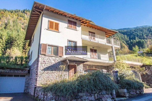 casa indipendente in vendita a Gandellino