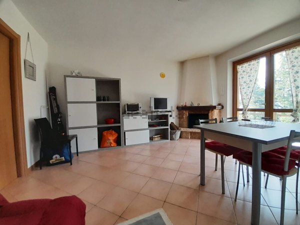 appartamento in vendita a Gandellino in zona Tezzi