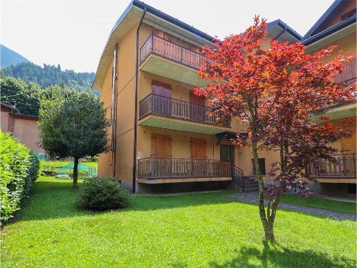 appartamento in vendita a Gandellino in zona Pietra
