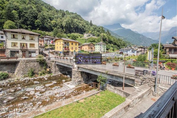 appartamento in vendita a Gandellino in zona Pietra