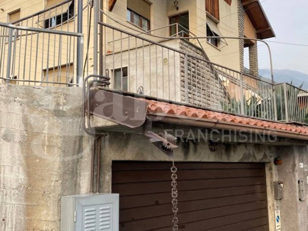 appartamento in vendita a Gandino