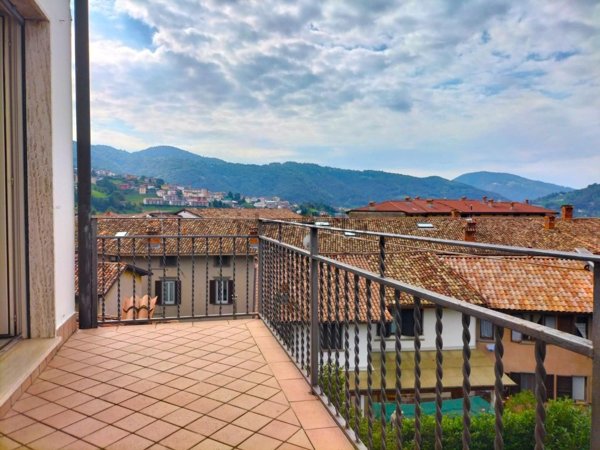 appartamento in vendita a Gandino