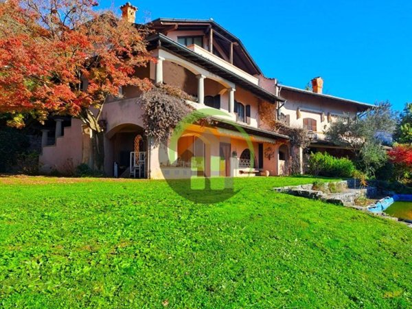 villa in vendita a Gandino