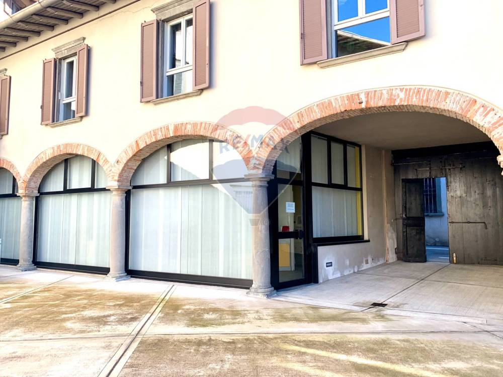 negozio in vendita a Gandino