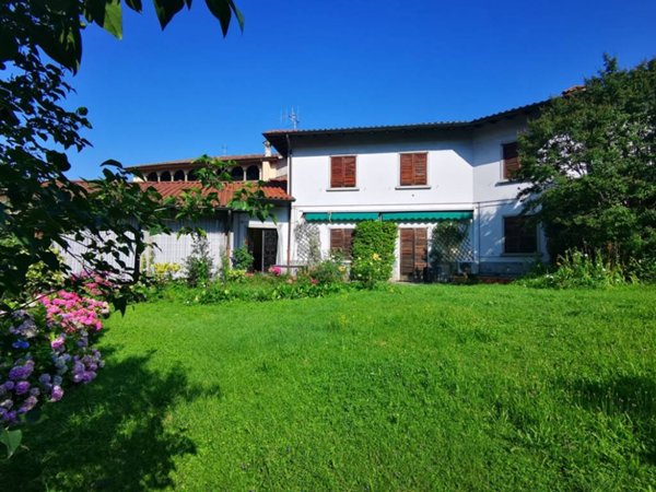 casa indipendente in vendita a Gandino